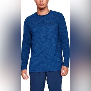 Mens Under Armour UA Long Sleeve Heatgear top size small Blue
